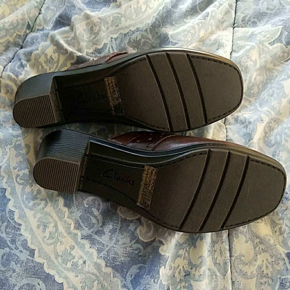 Clark's clogs - Picture 3 of 3